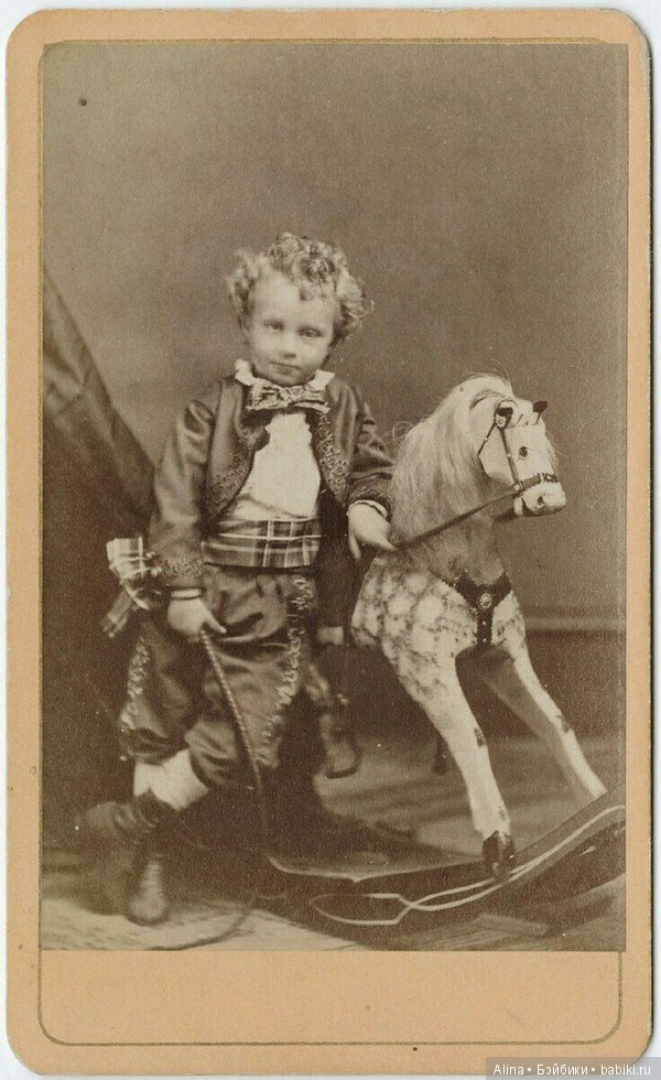 Старые добрые лошадки — Антикварные игрушки и домики: елочные украшения