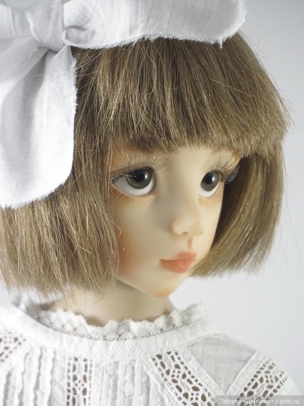 Lily в цвете Fair автора Linda Macario