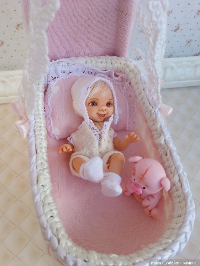 Детка в колыбельке — Авторские миниатюрные куклы: лепка (фото 4)