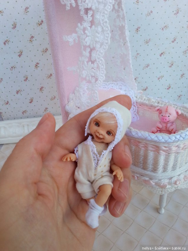 Детка в колыбельке — Авторские миниатюрные куклы: лепка