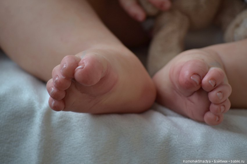 Смотрит на мир своими глазами... Моя куколка реборн Изабель. Автор Оксана Калиниченко