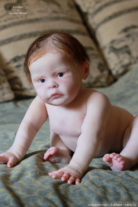 Лили-Марлен, девочка из одноименного молда скульптора Sylvia Manning