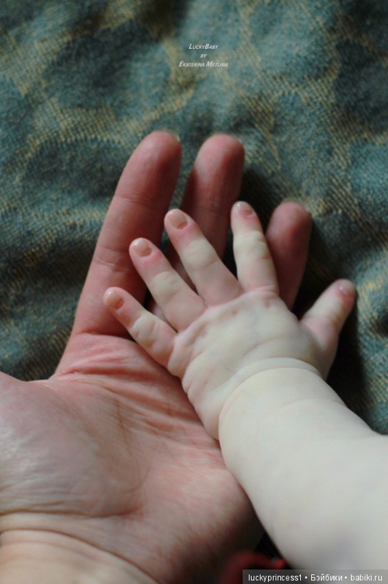 Лили-Марлен, девочка из одноименного молда скульптора Sylvia Manning