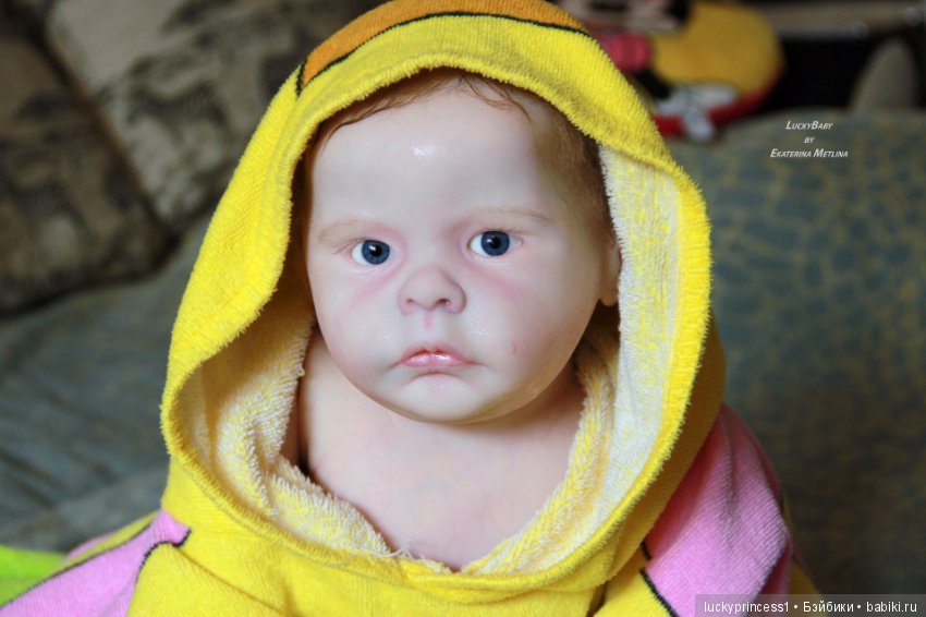 Лили-Марлен, девочка из одноименного молда скульптора Sylvia Manning