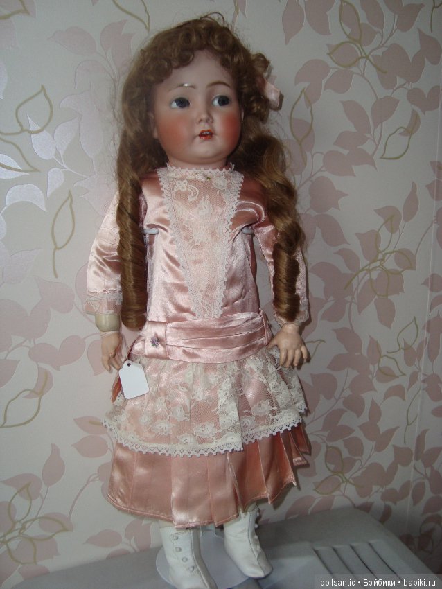 Наряды... наряжаемся. Антикварные куклы (фото 2)