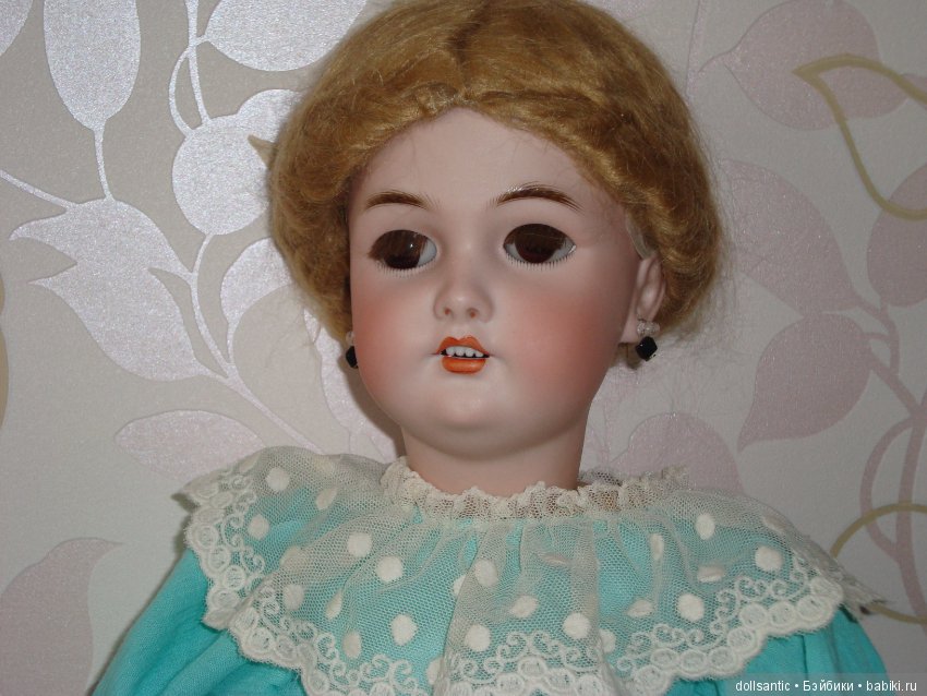 Наряды... наряжаемся. Антикварные куклы