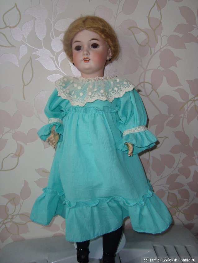 Наряды... наряжаемся. Антикварные куклы