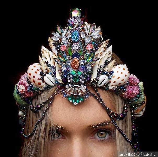 Удивительные короны современных русалок (фото 5)