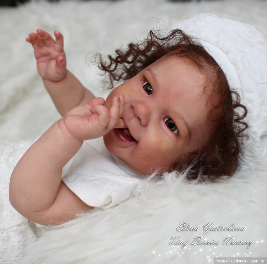 Мэйзи, малышка реборн кучеряшка