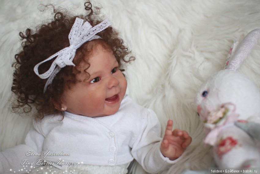 Мэйзи, малышка реборн кучеряшка (фото 7)
