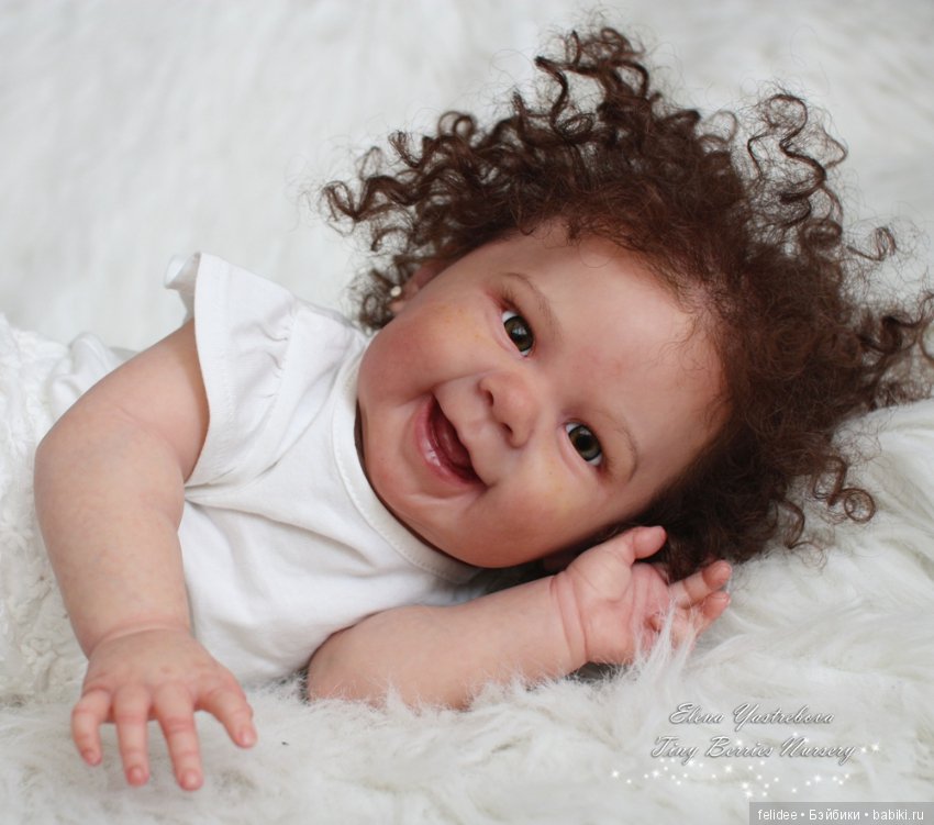 Мэйзи, малышка реборн кучеряшка