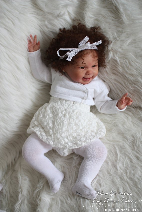 Мэйзи, малышка реборн кучеряшка (фото 4)