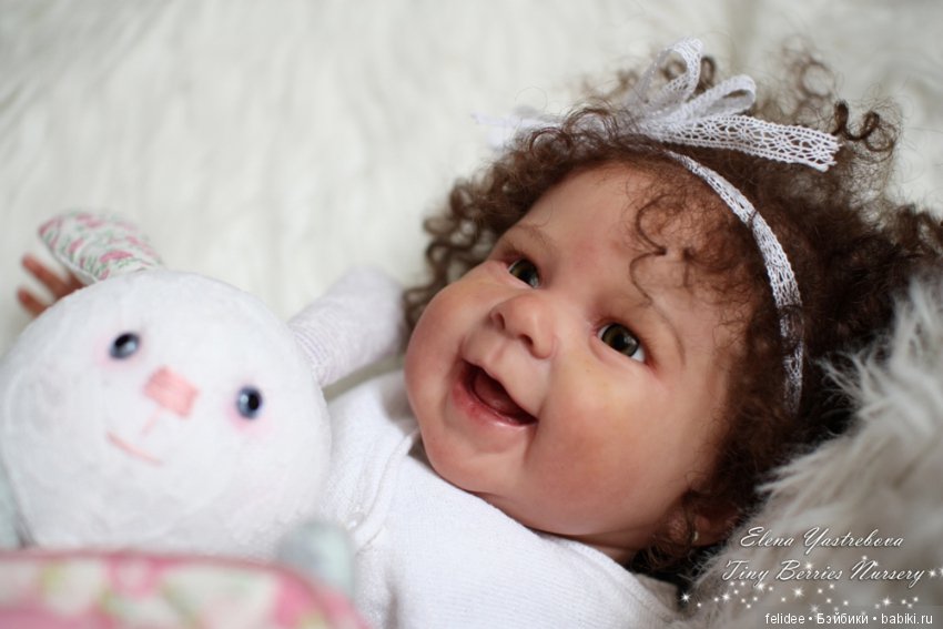 Мэйзи, малышка реборн кучеряшка (фото 2)