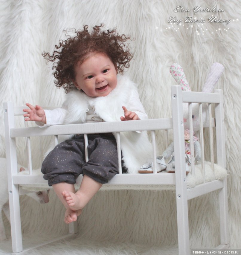 Мэйзи, малышка реборн кучеряшка