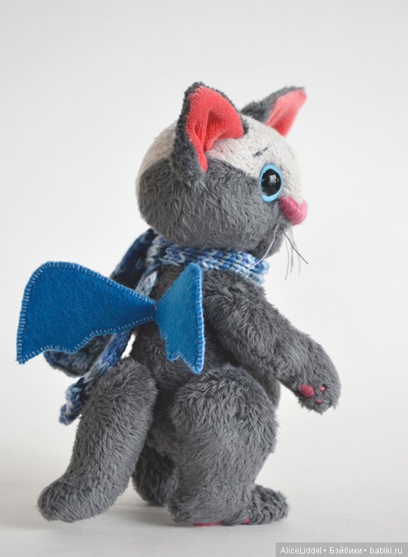 Очень странное животное, возможно, из семейства кошачьих, игрушка ручной работы (фото 2)