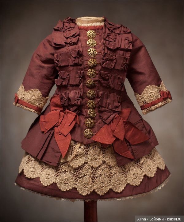 Кукольные и детские антикварные наряды (фото 9)