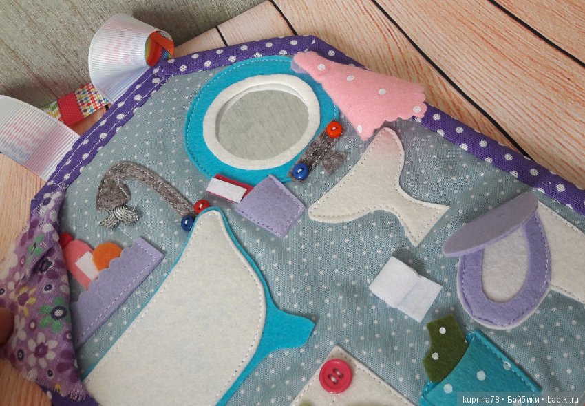 Кукольный домик-сумочка из фетра. Еще один вариант текстильной игрушки для маленькой принцессы (фото 9)