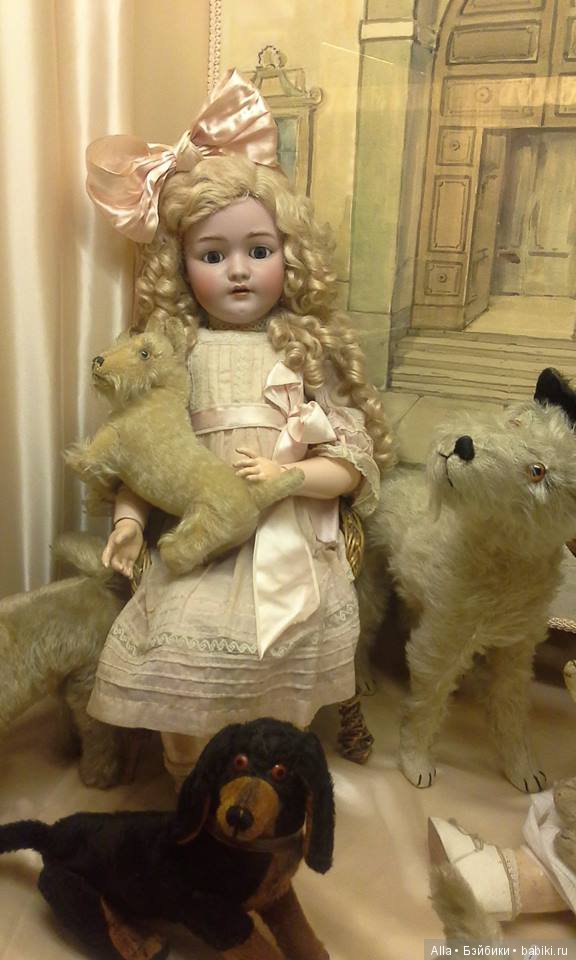 Парижский музей кукол Сами Одина