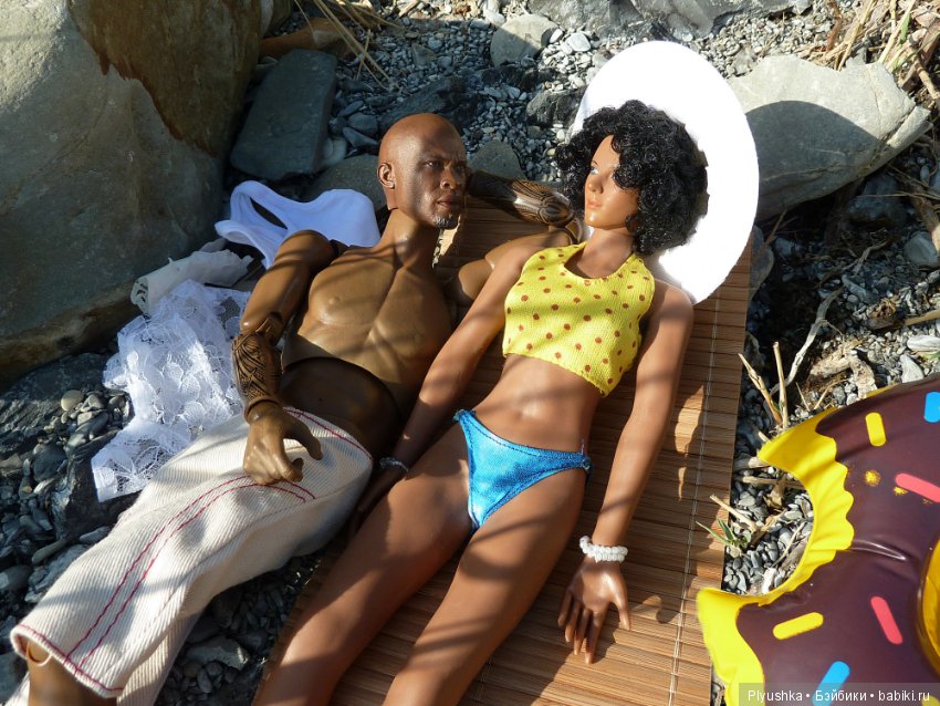 Куклы на юге. Пляжный отдых. 18+