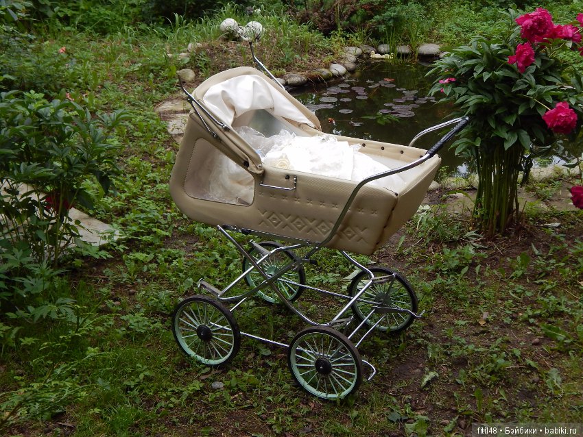 Ретро колясочка с окошками - Днепряночка
