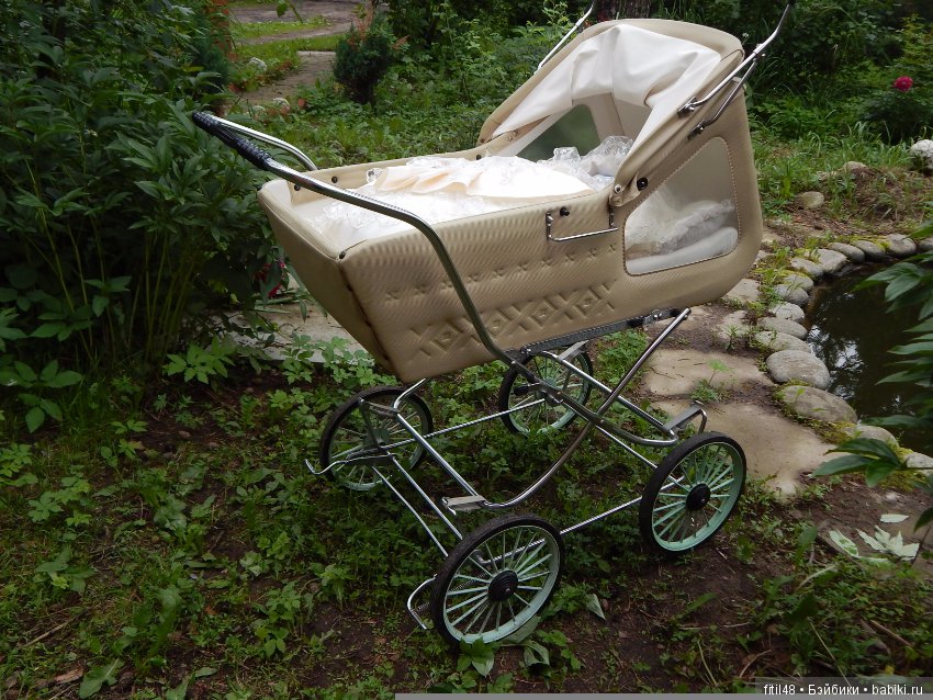Ретро колясочка с окошками - Днепряночка
