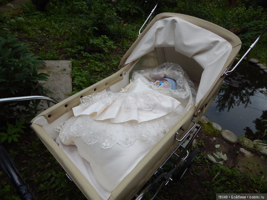 Ретро колясочка с окошками - Днепряночка