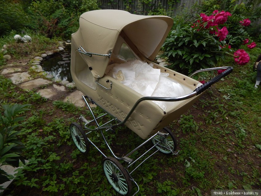 Ретро колясочка с окошками - Днепряночка