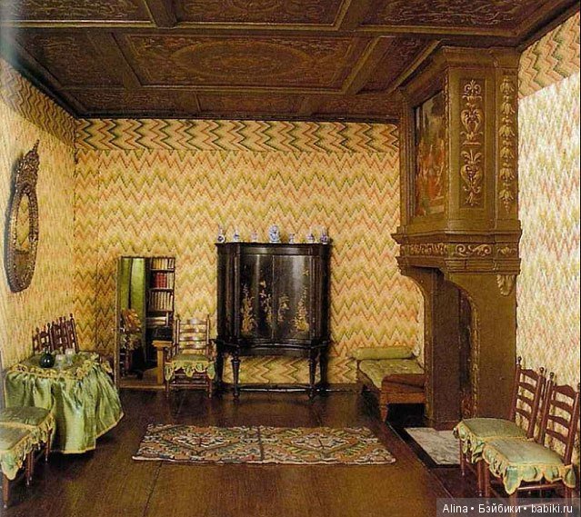 Антикварный кукольный дом Петронеллы Ортман