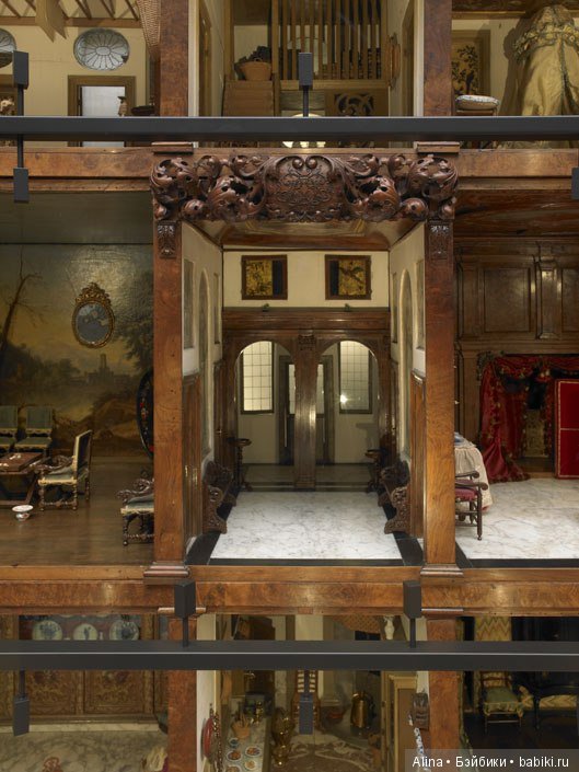 Антикварный кукольный дом Петронеллы Ортман