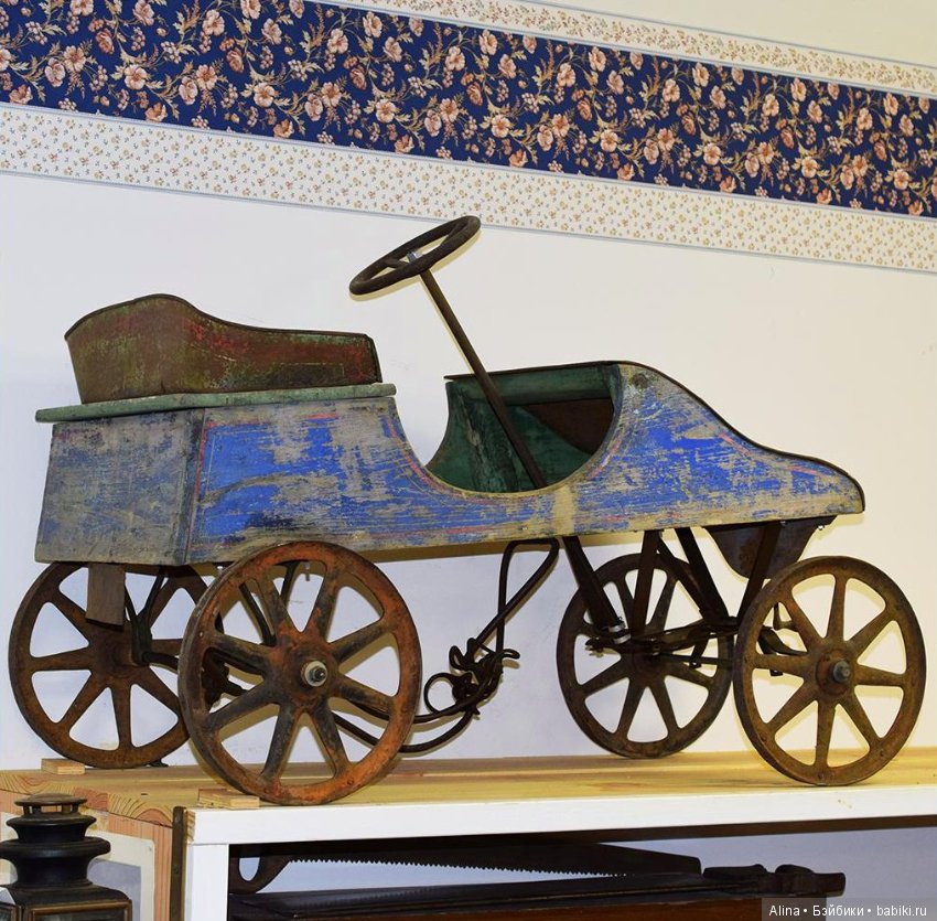 Антикварные педальные машинки (фото 6)