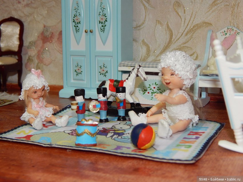 В дождливую погоду. Авторские куклы Нелли Губиной