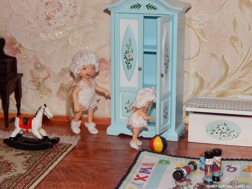 В дождливую погоду. Авторские куклы Нелли Губиной