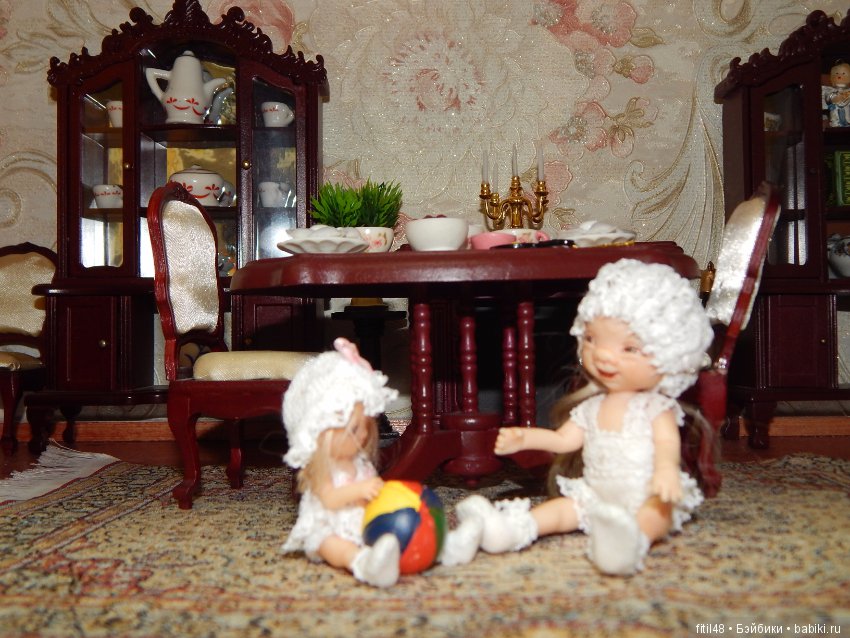 В дождливую погоду. Авторские куклы Нелли Губиной