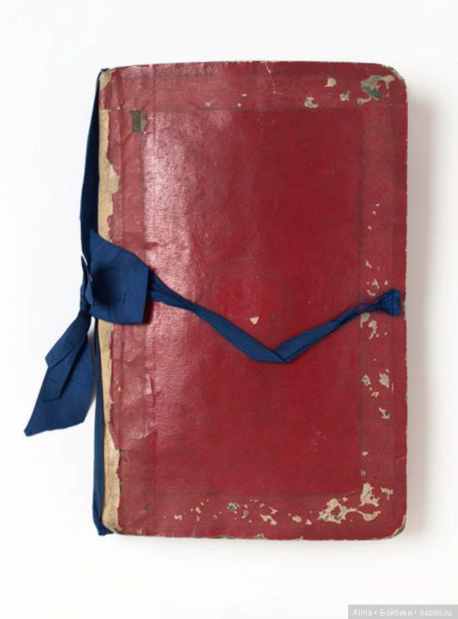 Книга с образцами кроя, вышивки и вязания, с элементами кукольного гардероба (фото 9)