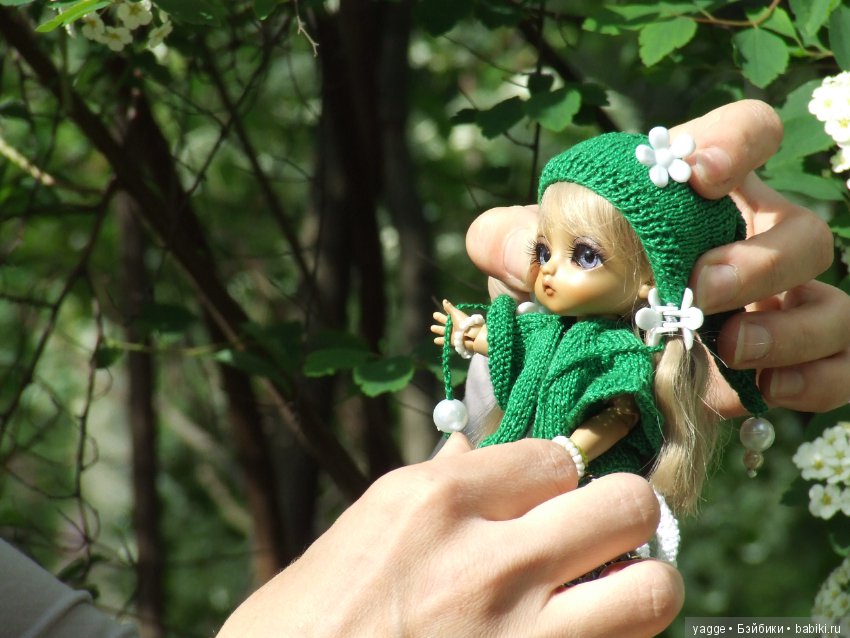 Гном-хранитель белого цвета