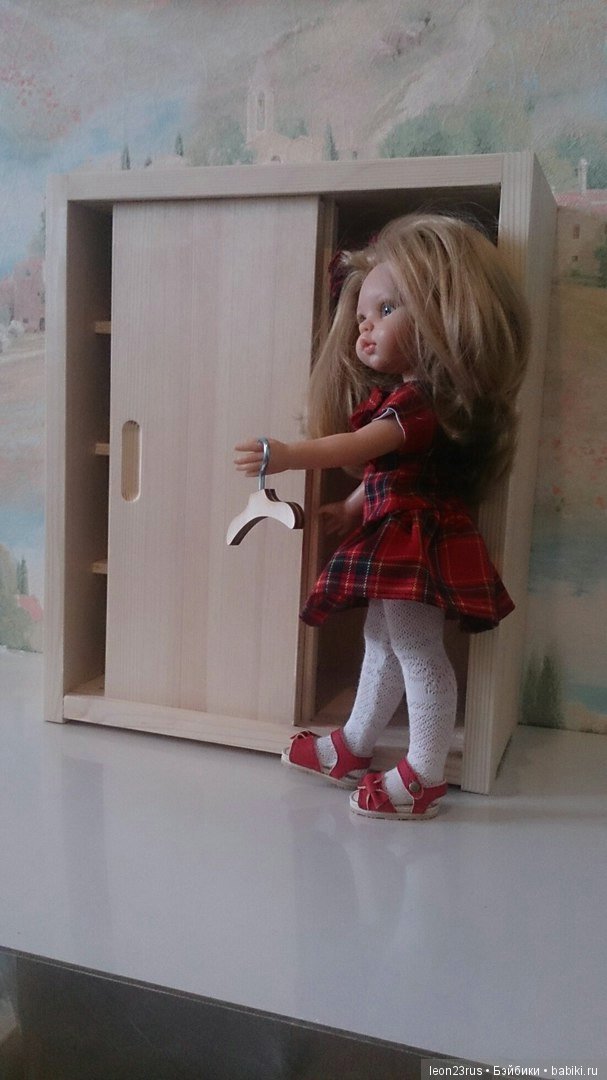 Шкаф-купе для одежды кукол 30-35 см (фото 2)