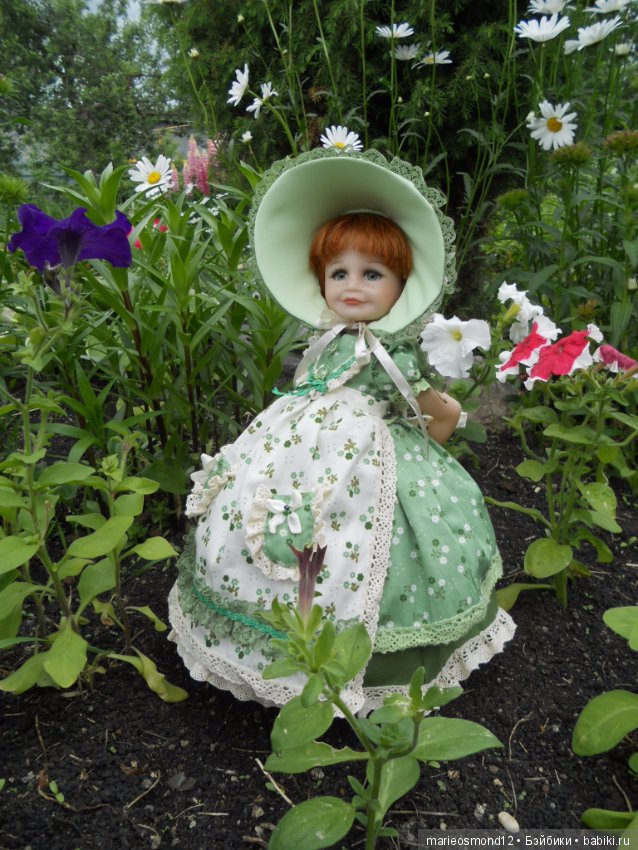 В оттенках синего и зеленого