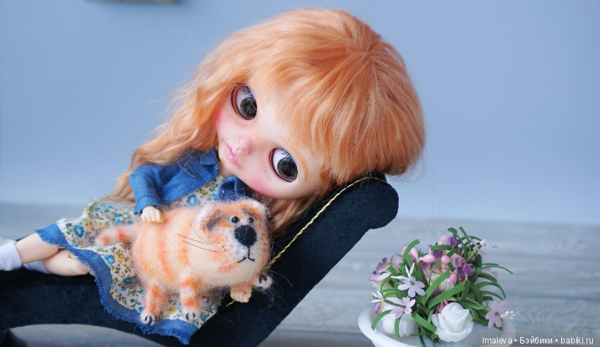 Моя обновленная Алиса (кастом ТБЛ) и кот Батон