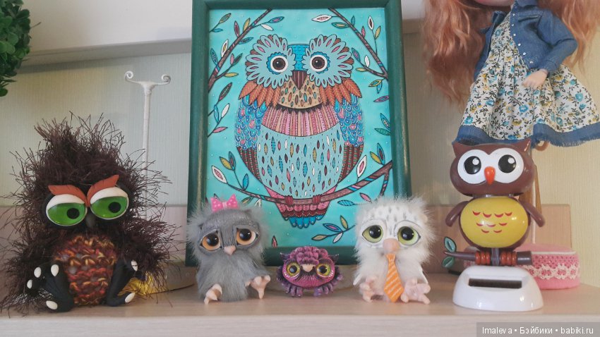 Маленькие птенчики в гнезде