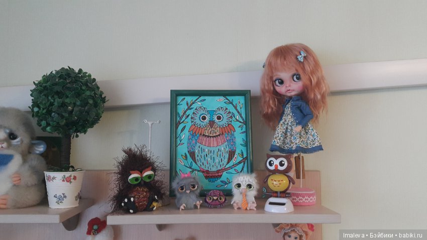 Маленькие птенчики в гнезде