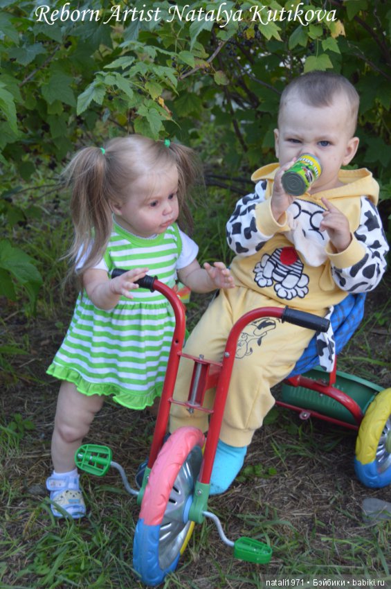 Франческа с Ариэлькой на прогулке