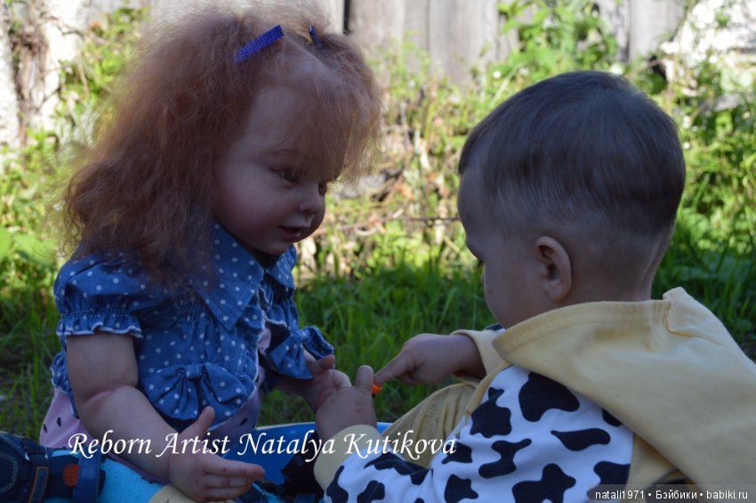 Франческа с Ариэлькой на прогулке