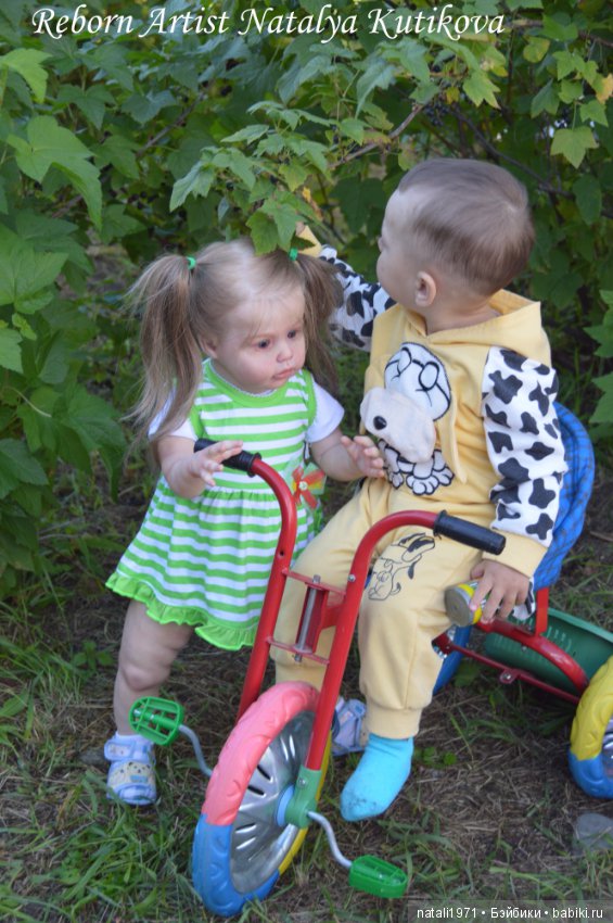 Франческа с Ариэлькой на прогулке