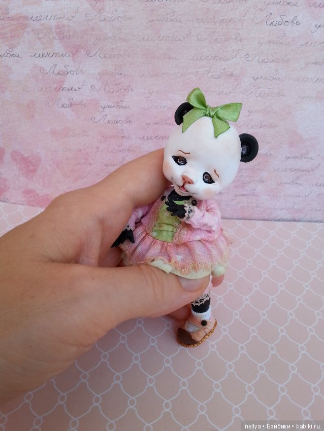 Стоят девчонки — Авторские миниатюрные куклы: лепка (фото 10)