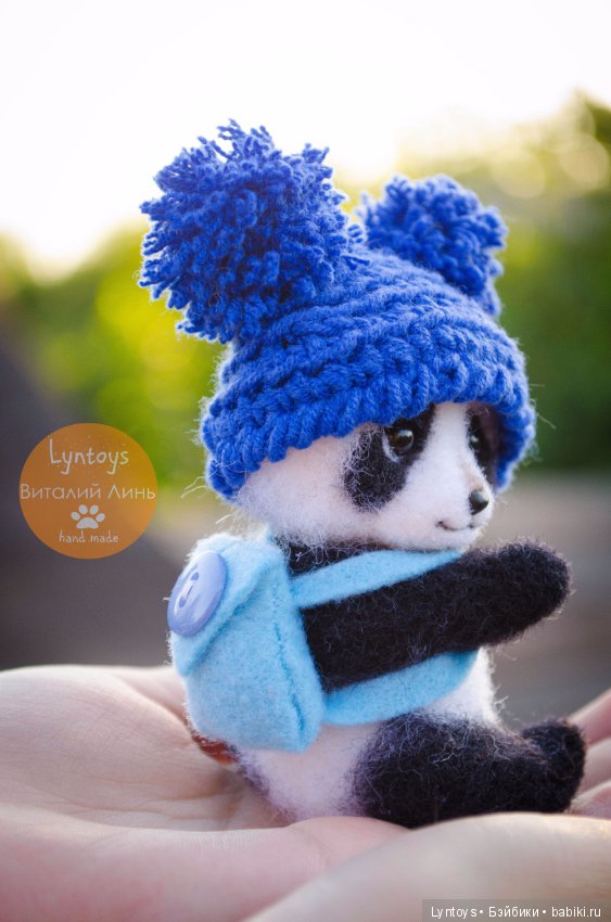 Миниатюрная пандочка по имени Мика и ее друзья, авторская игрушка из шерсти (фото 6)