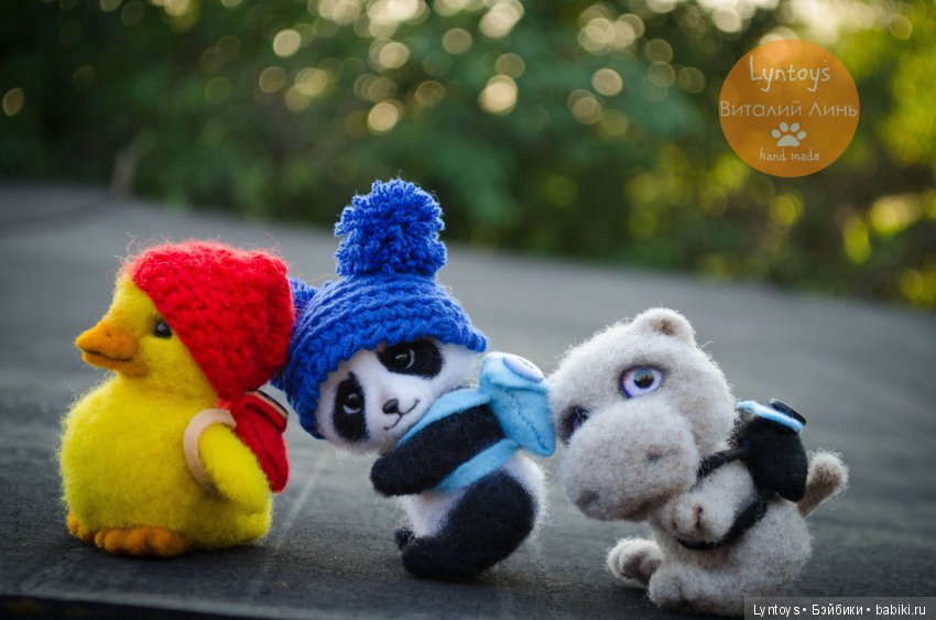 Миниатюрная пандочка по имени Мика и ее друзья, авторская игрушка из шерсти