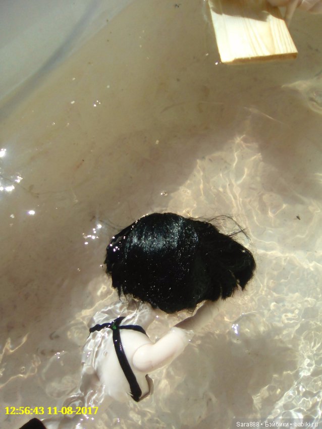 Изабелла и Криша ходили купаться (фото 7)