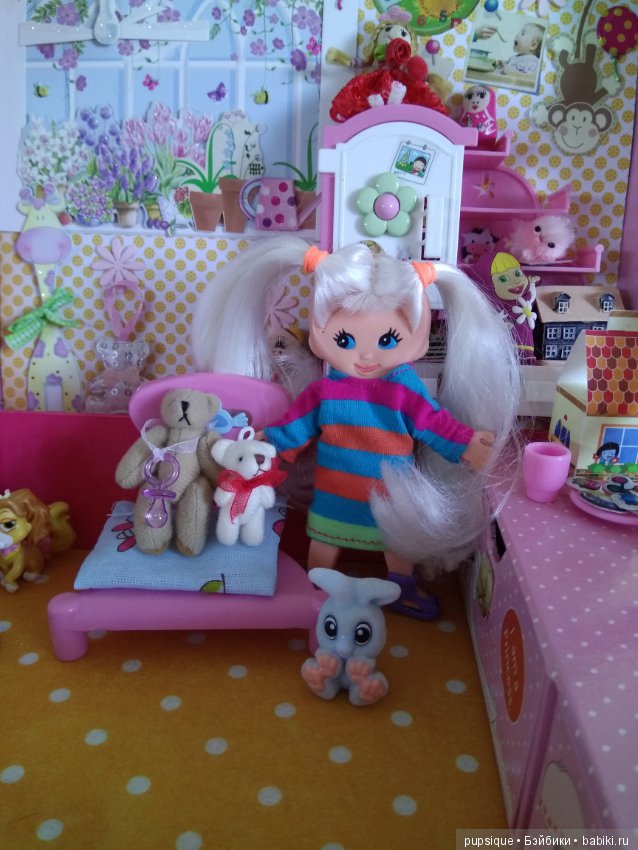 Что делает Венди когда просыпается, плоская гибкая винтажная кукла Flatsy