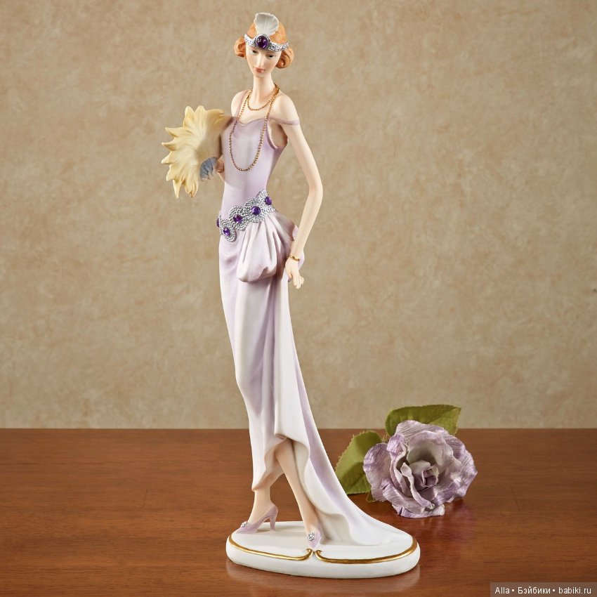 Фарфоровые статуэтки компании English Ladies