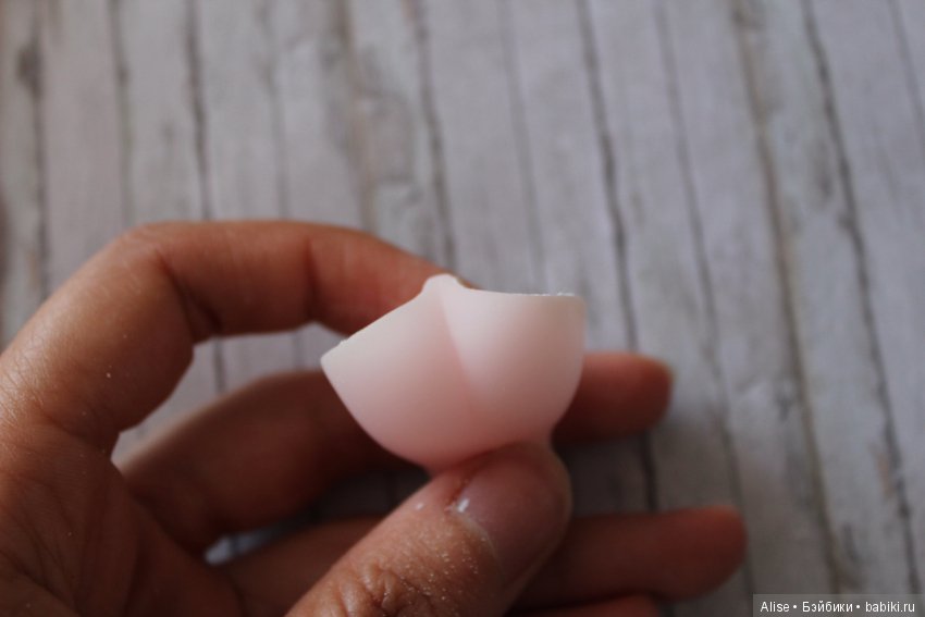 Проклейка шарнироприемников кожзамом